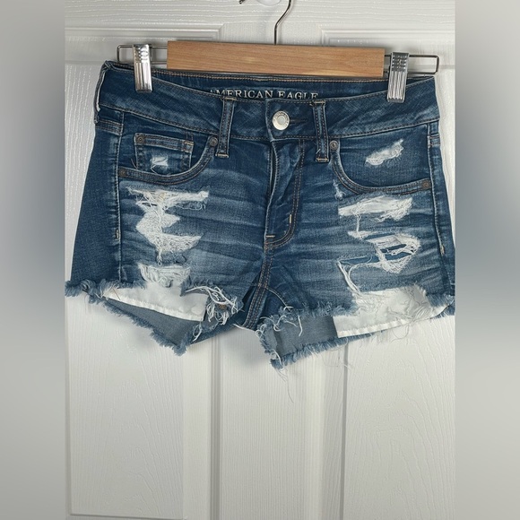 American Eagle 🦅 Shortie Distressed Ripped Denim Shorts Size 4 - Picture 5 of 10